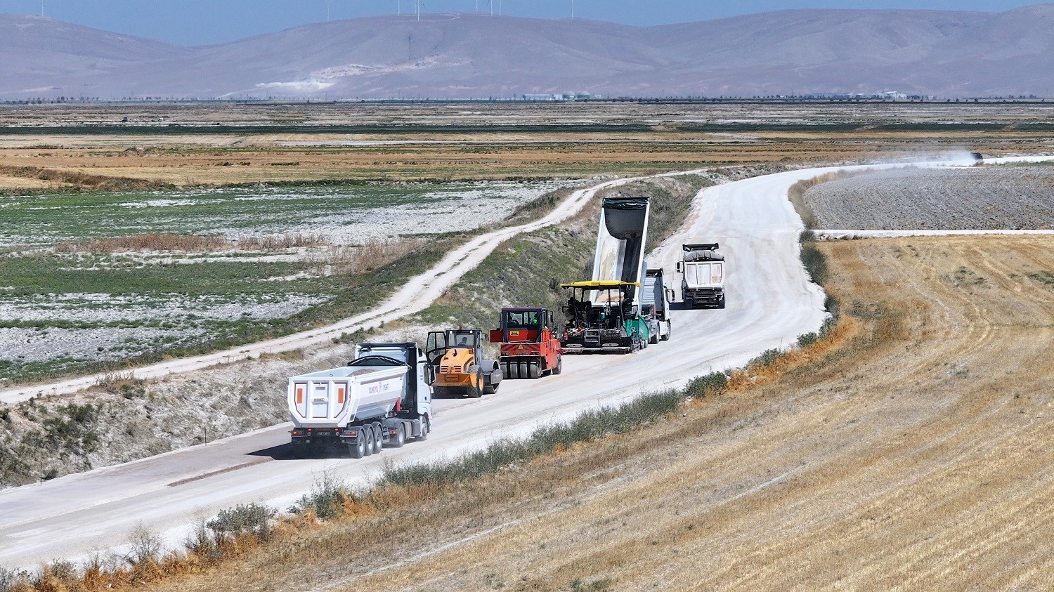 Karatay Belediyesi, ilçenin dört bir tarafında çalışıyor
