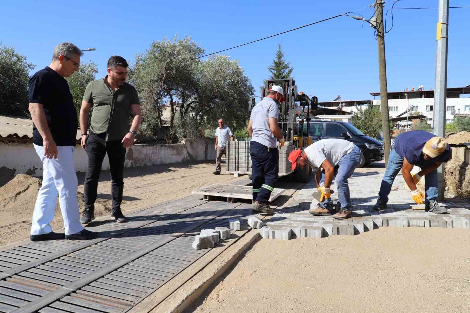 Nazilli Pınarbaşı Mahallesi’nde yol yapım çalışmaları sürüyor
