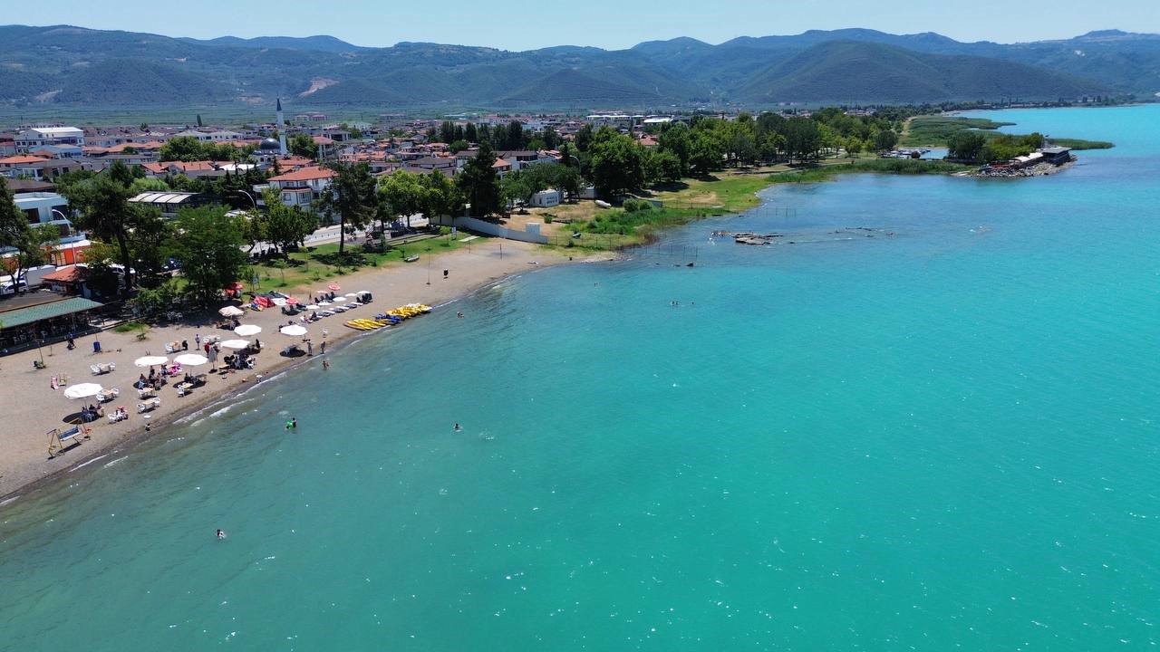 İznik Gölü’nde bulunan cisim merak konusu oldu
