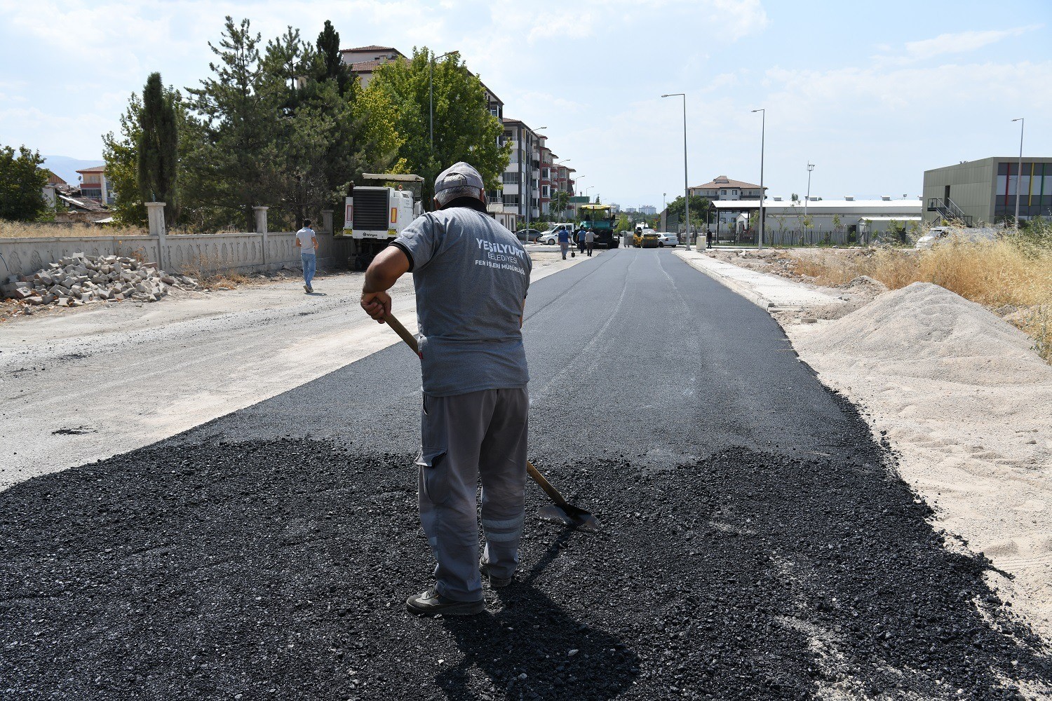 Yeşilyurt’ta hizmet seferberliği devam ediyor
