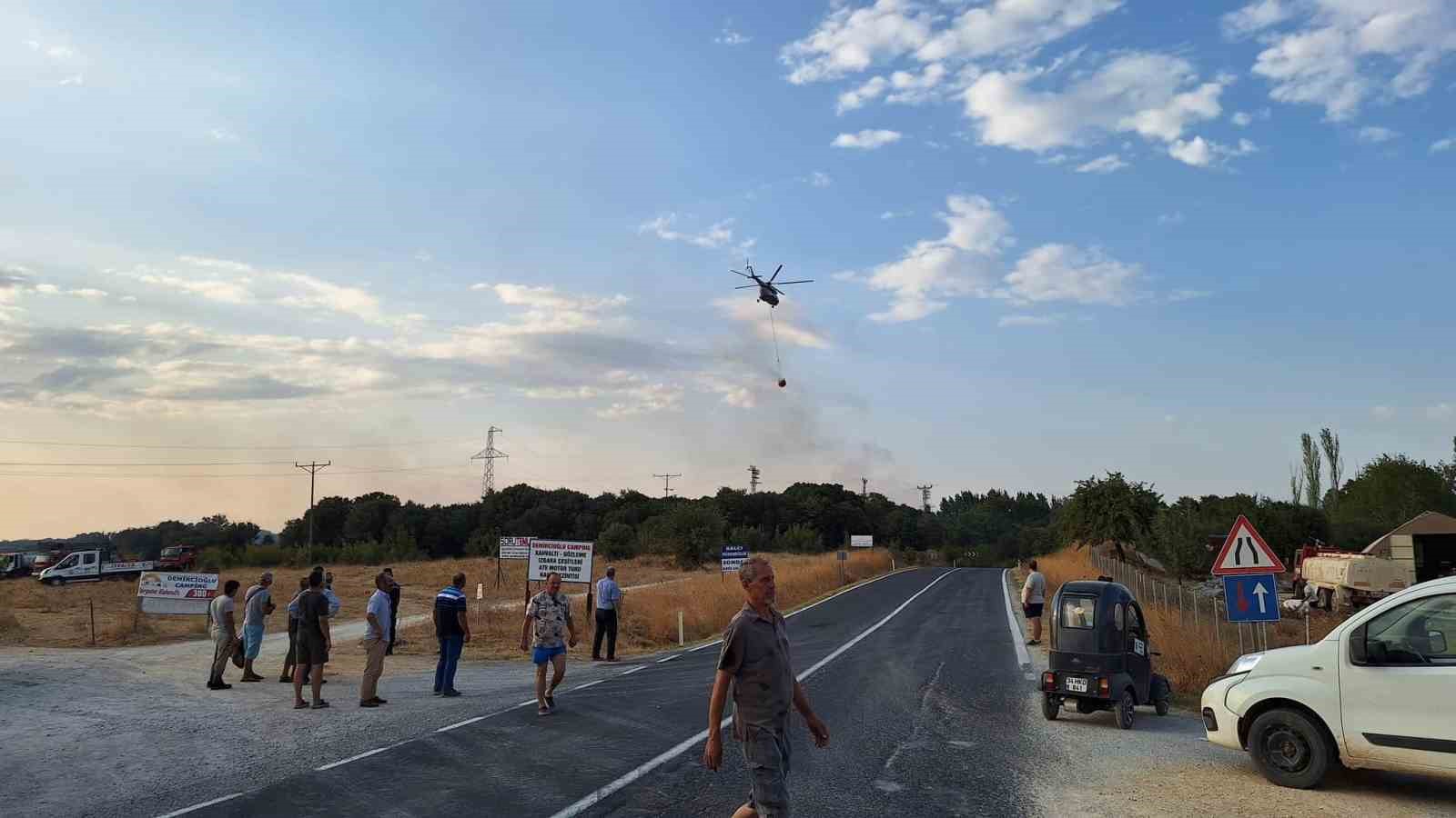 Edirne’de orman yangını anızlık alana sıçradı: 2 baraka zarar gördü
