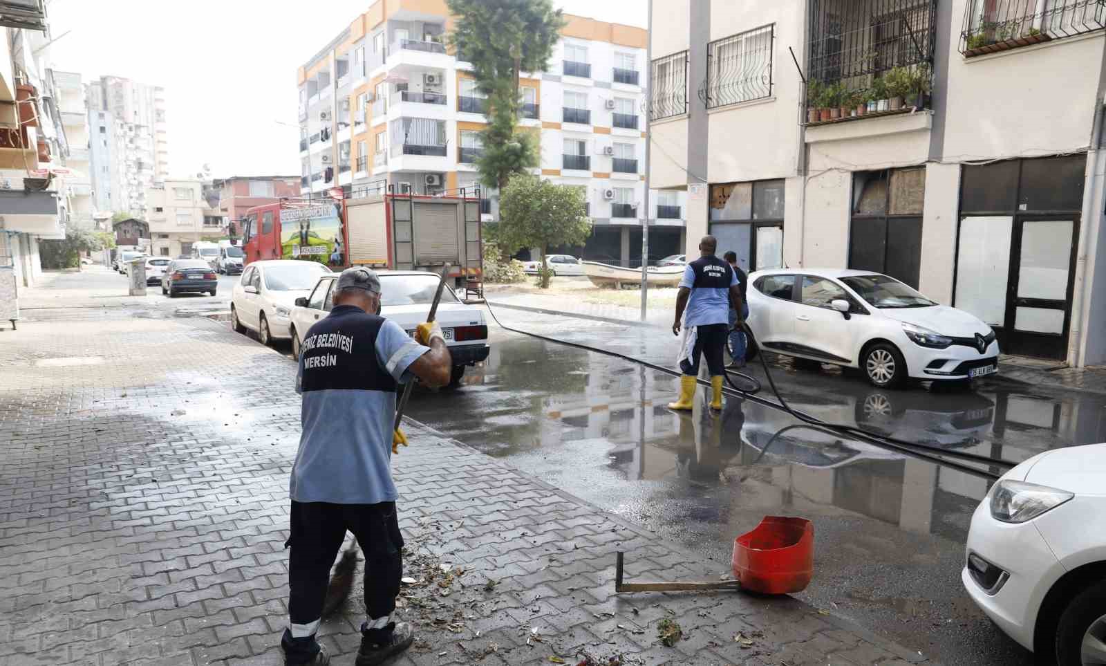 Akdeniz’de temizlik çalışmaları hız kesmeden sürüyor
