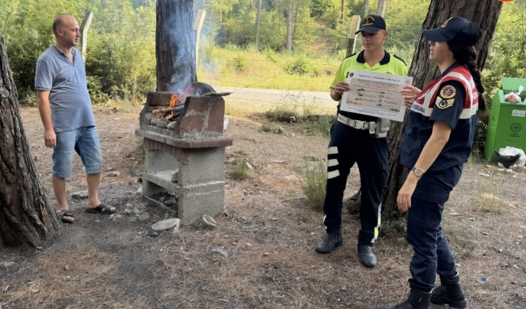 Osmaniye’de jandarma, orman yangınlarına karşı vatandaşları bilgilendirdi
