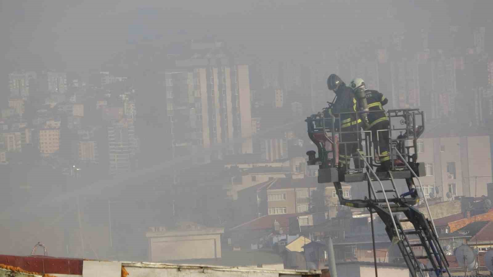 Otel yemekhanesinde yangın
