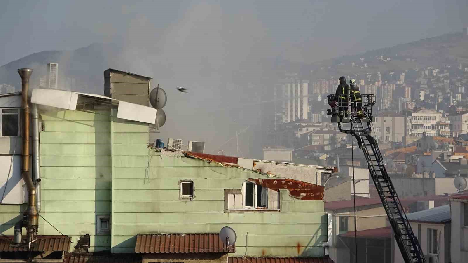 Otel yemekhanesinde yangın
