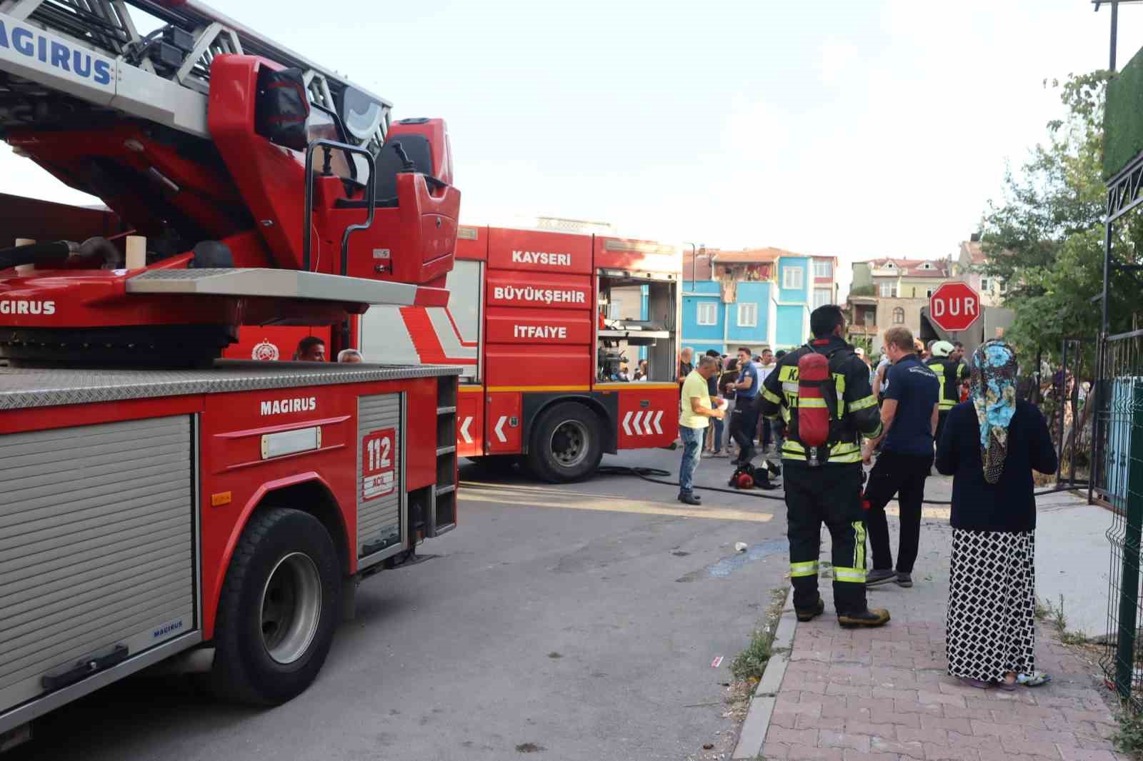 Kayseri’de ev yangını
