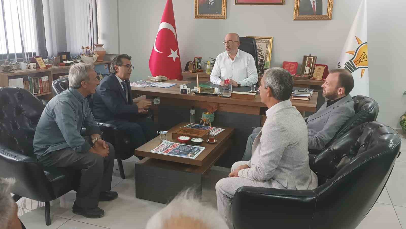 Romanlar Konfederasyonu Başkanı Çokyaşar’dan AK Parti Kütahya İl Başkanlığına ziyaret
