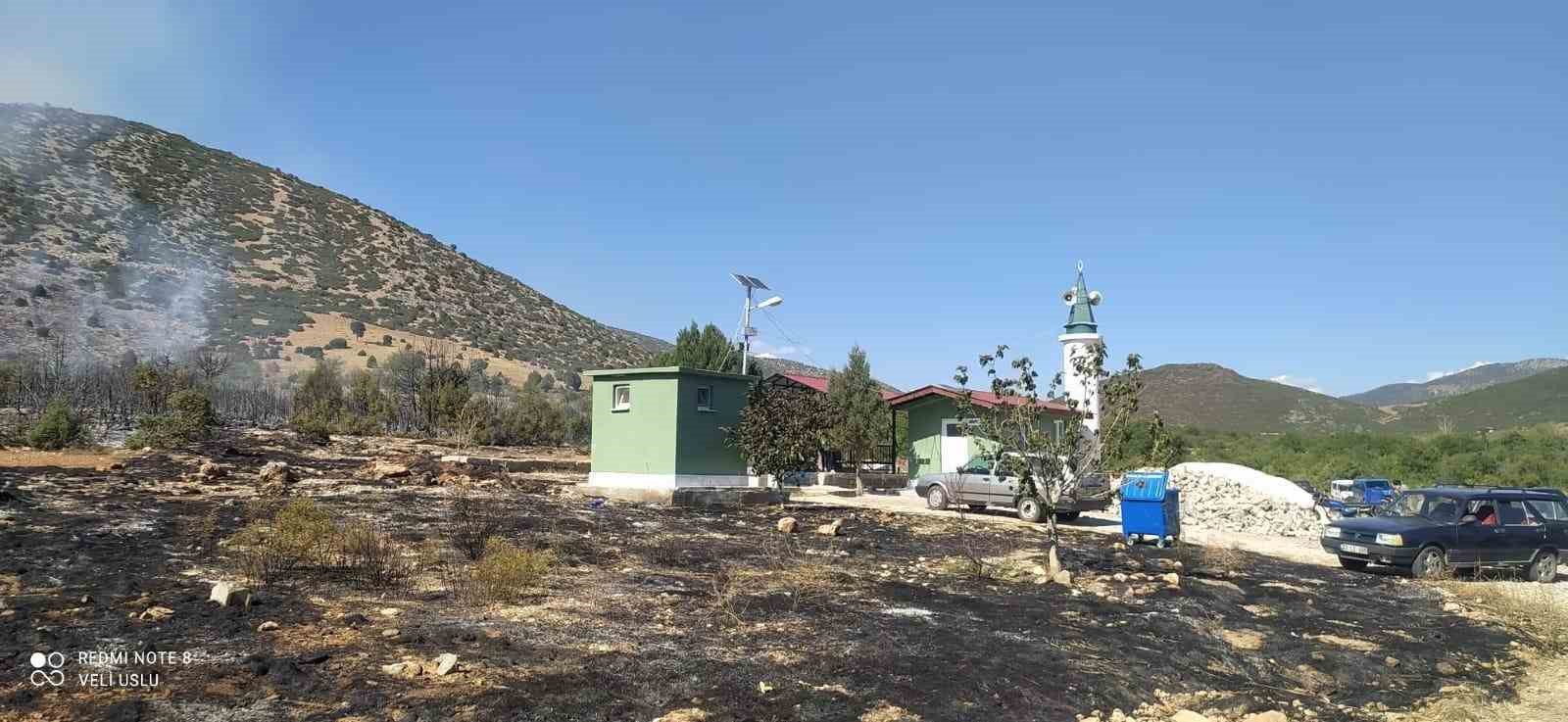 Isparta’da çıkan orman yangını ekiplerin hızlı müdahalesiyle söndürüldü
