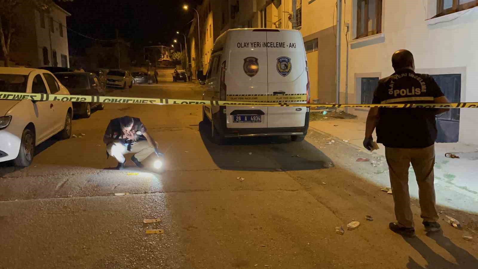 Asker eğlencesinde polis memuruna mukavemet gösteren 2 kişi gözaltına alındı
