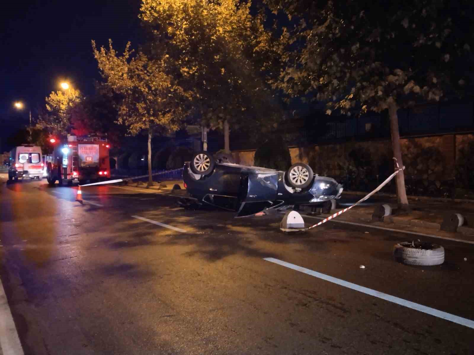 Üsküdar’da sürücüsünün kontrolünden çıkan araç takla attı: 1 yaralı
