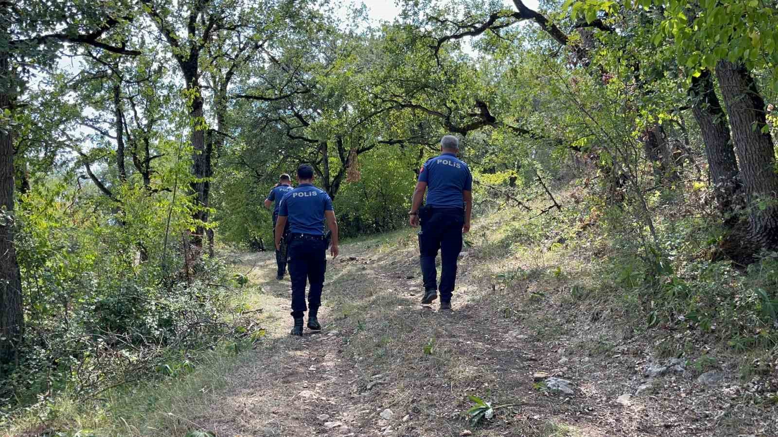 Ormanlara giriş yasağı olan Bolu’da polis ekiplerinden habersiz kuş uçmuyor
