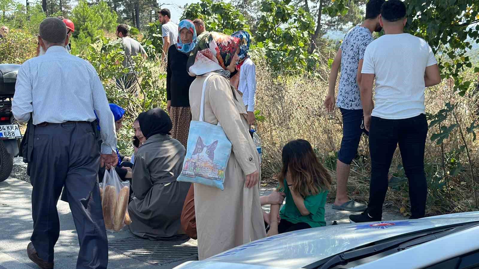 Arnavutköy’de şehir hastanesi personellerini taşıyan servis kazaya karıştı: 5 işçi yaralı
