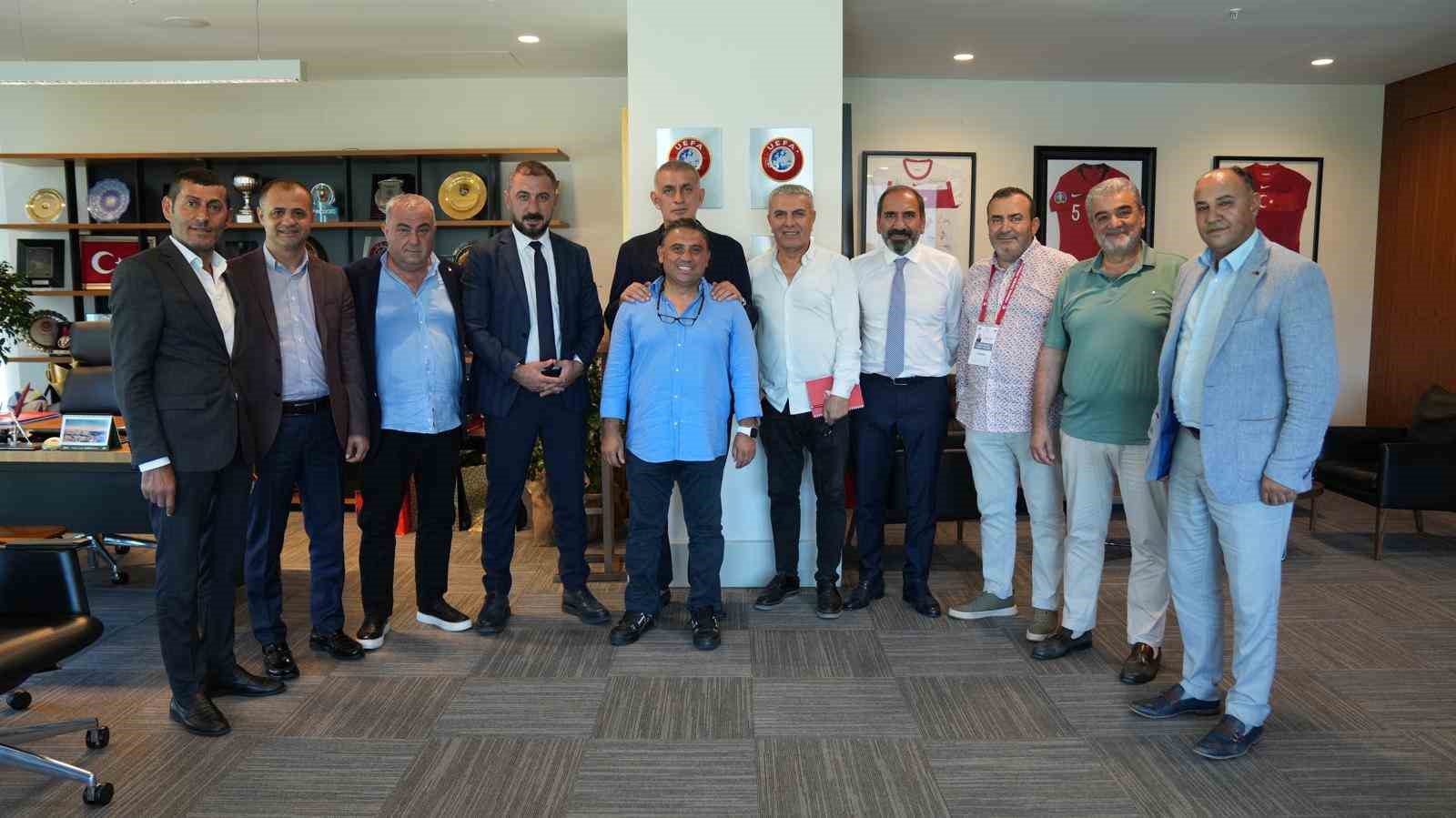 TFF 3. Lig kulüp başkanları, TFF Başkanı Hacıosmanoğlu’nu ziyaret etti
