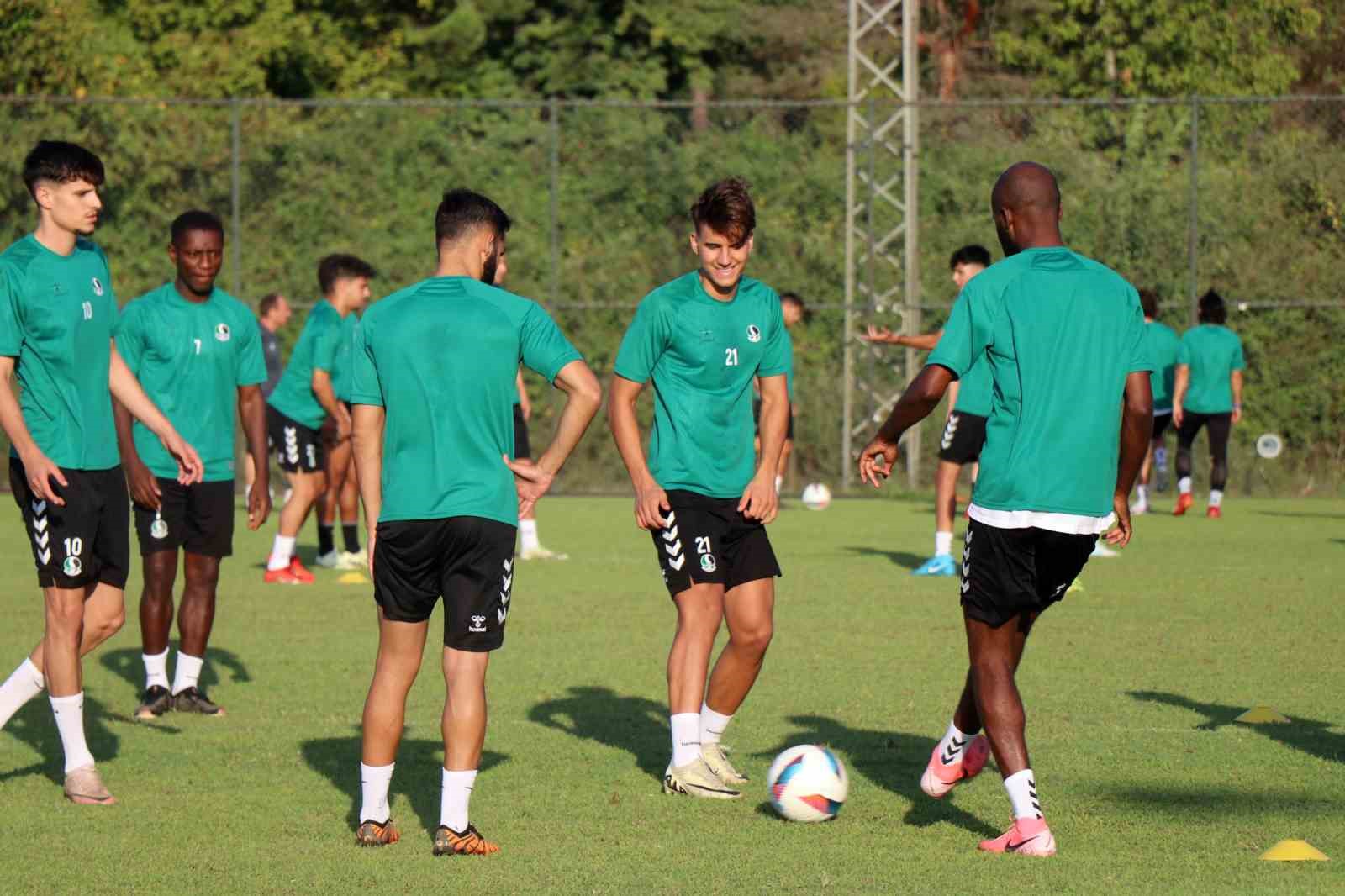 Sakaryaspor, Amedspor mesaisinde
