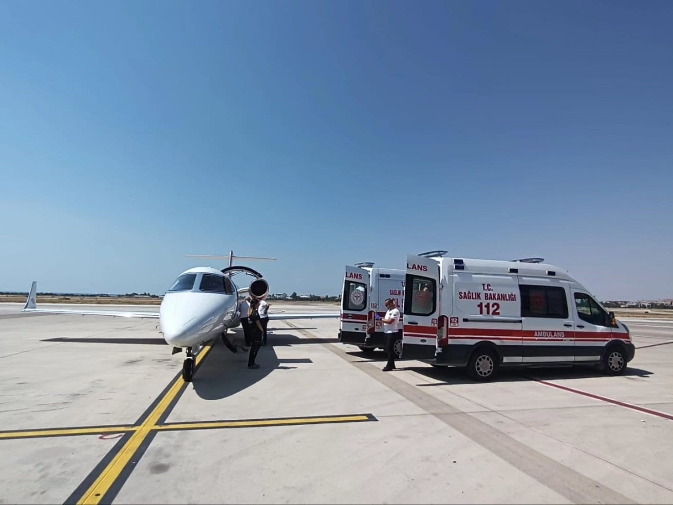 Hasta bebekler uçak ambulansla İstanbul’a sevk edildi
