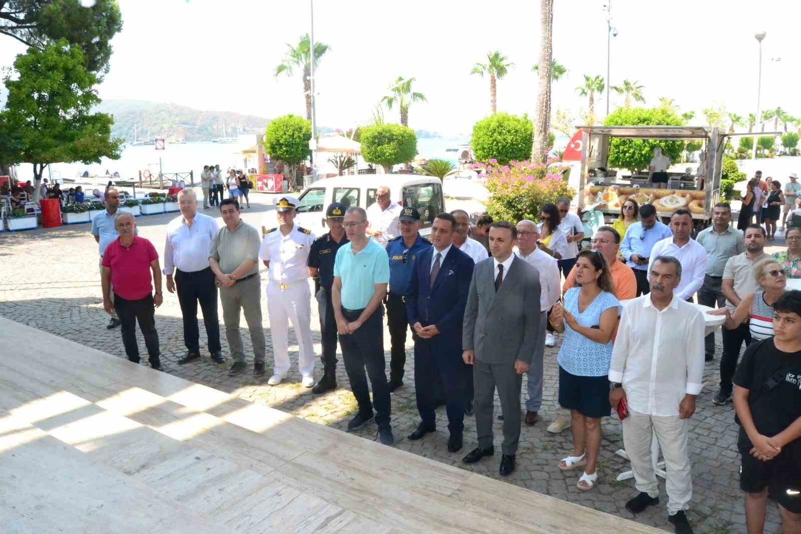 Fethiye’de yükümlülerden geri dönüşüm el sanatları sergisi
