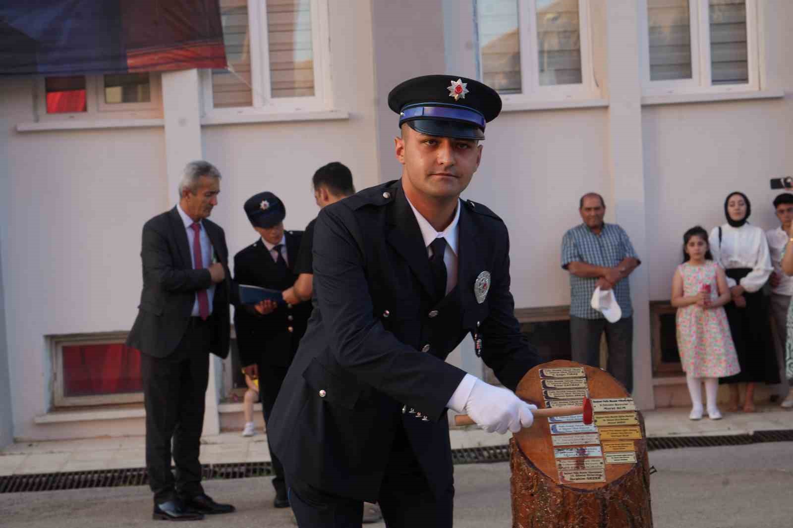 Bayburt’ta 171 polis adayı mezun oldu
