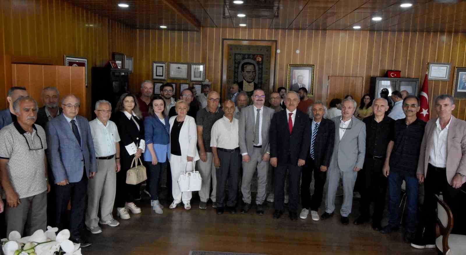 ER-VAK heyetinden, Atatürk Üniversitesi rektörüne hayırlı olsun ziyareti
