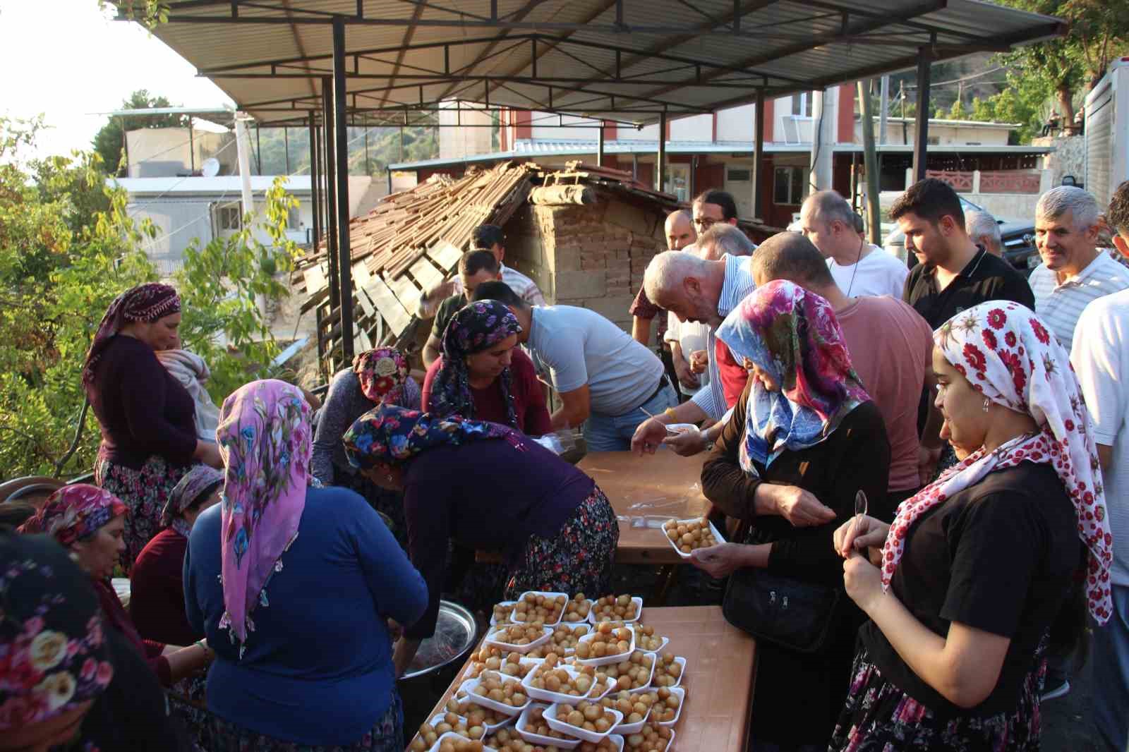 Gözpınar şehitleri dualarla anıldı
