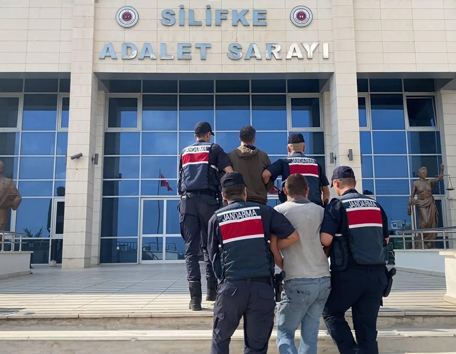 Mersin’de orman yangını çıkaran 2 kişi tutuklandı
