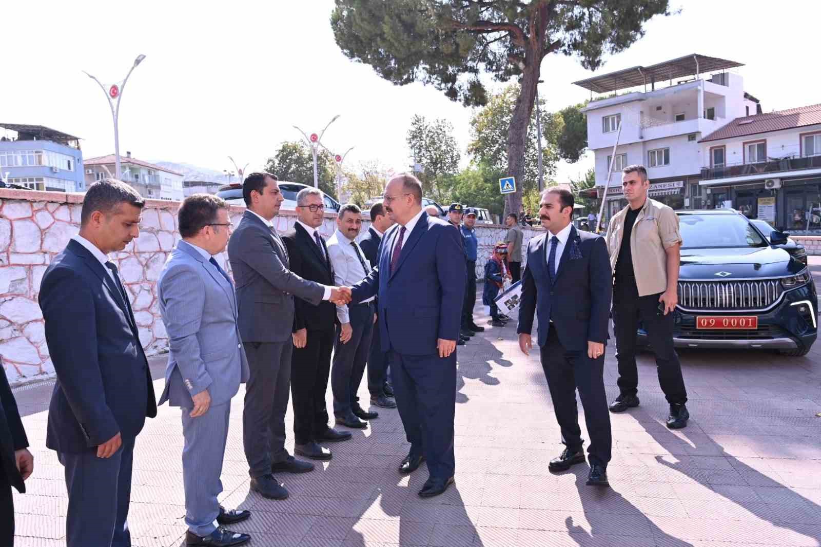 Koçarlı Kaymakamı Taşkın, Vali Canbolat’ı ağırladı
