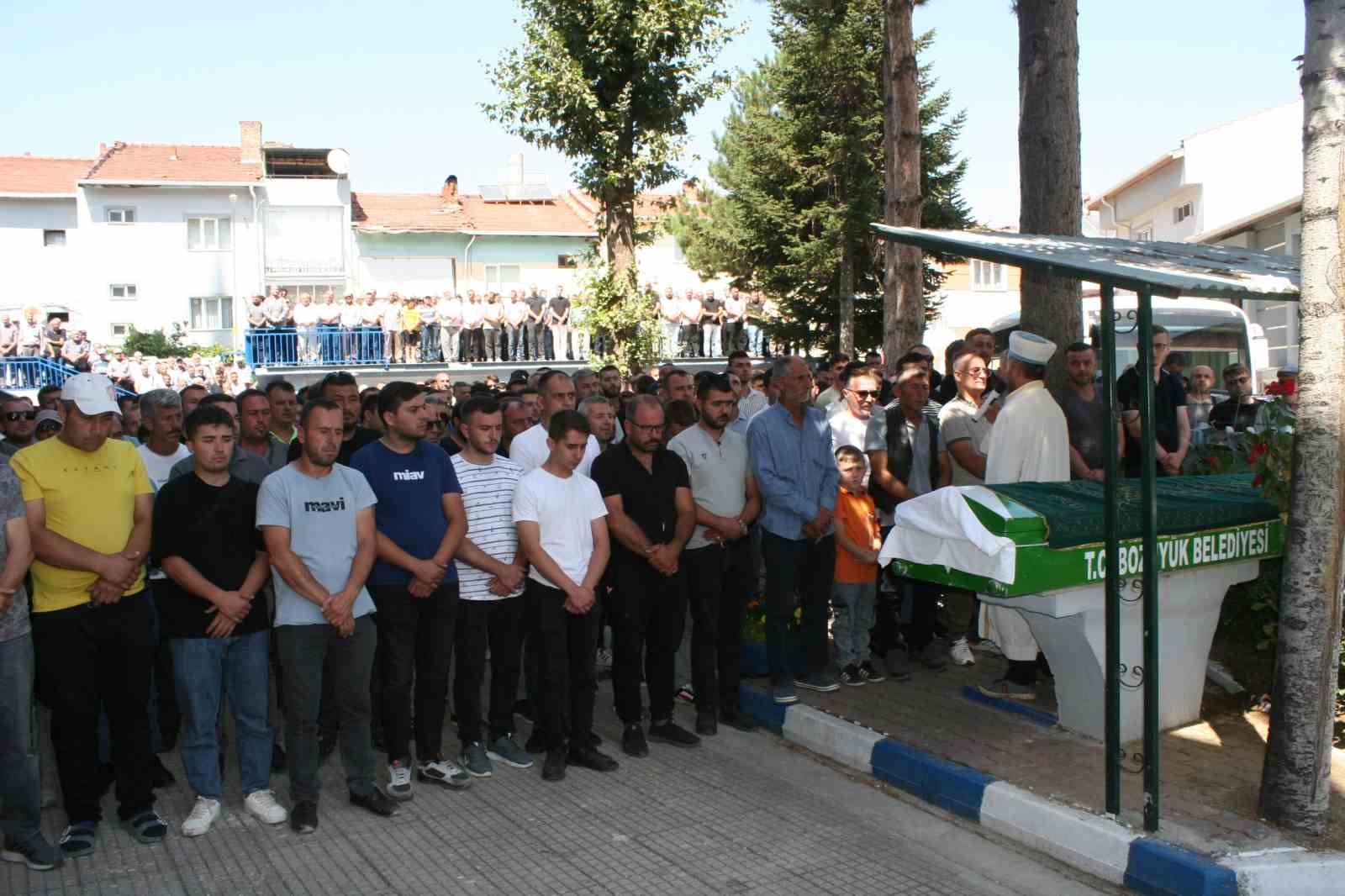 Hayatını kaybeden genç teknisyen ebediyete uğurlandı
