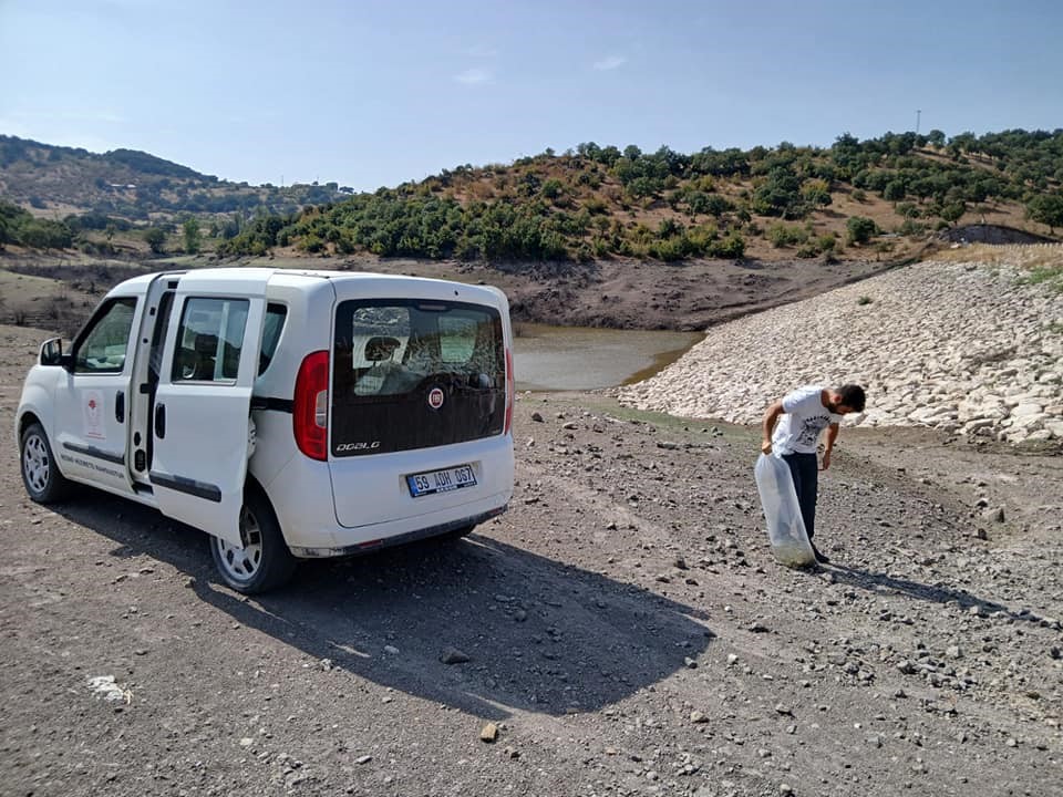 Kayalar göletine 50 sazan balığı yavrusu salındı
