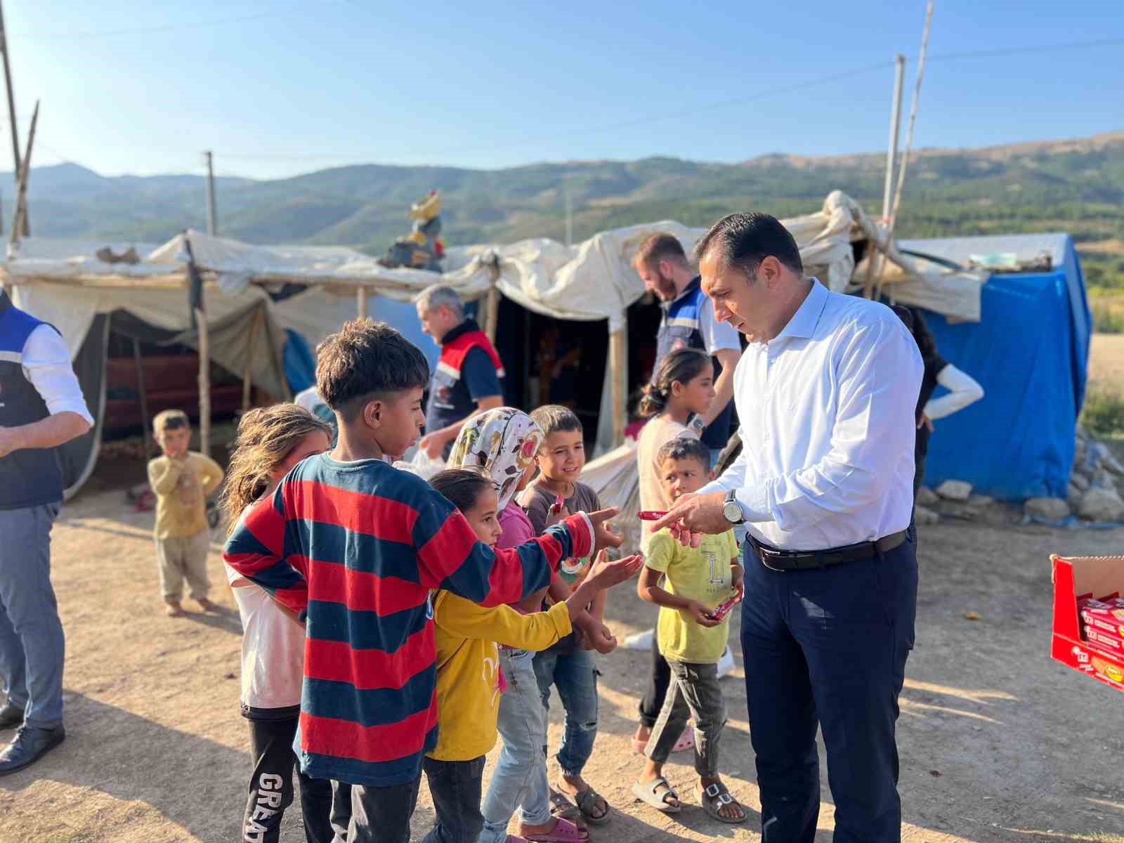 Mevsimlik tarım işçileri ile bir araya geldiler
