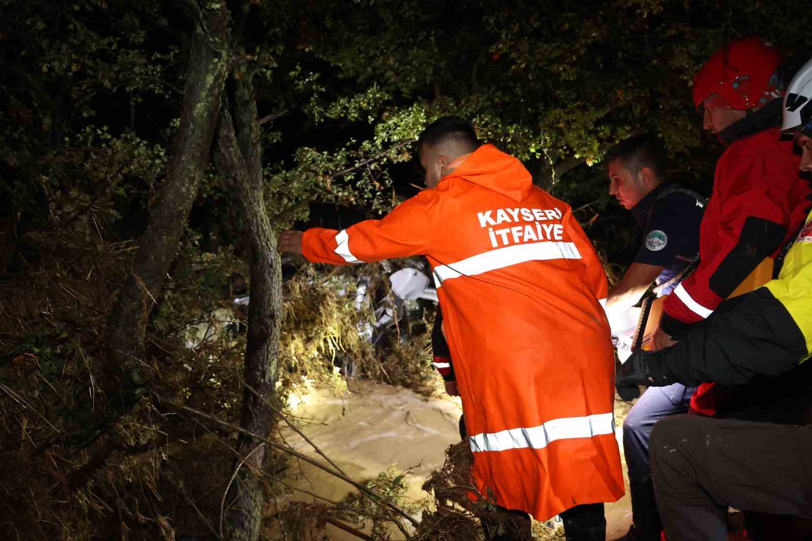 Kayseri’de sel felaketi: 1 kişi kayıp
