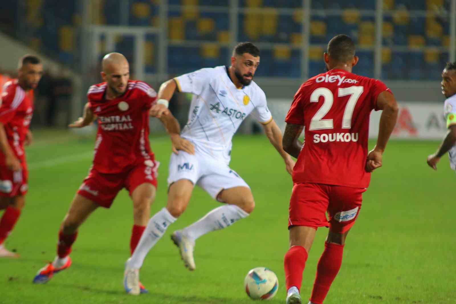 Trendyol 1. Lig: MKE Ankaragücü: 0 - Ümraniyespor: 1
