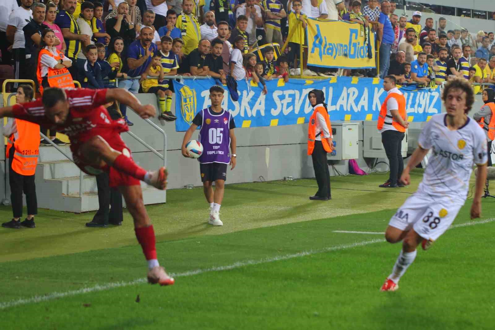 Trendyol 1. Lig: MKE Ankaragücü: 0 - Ümraniyespor: 1
