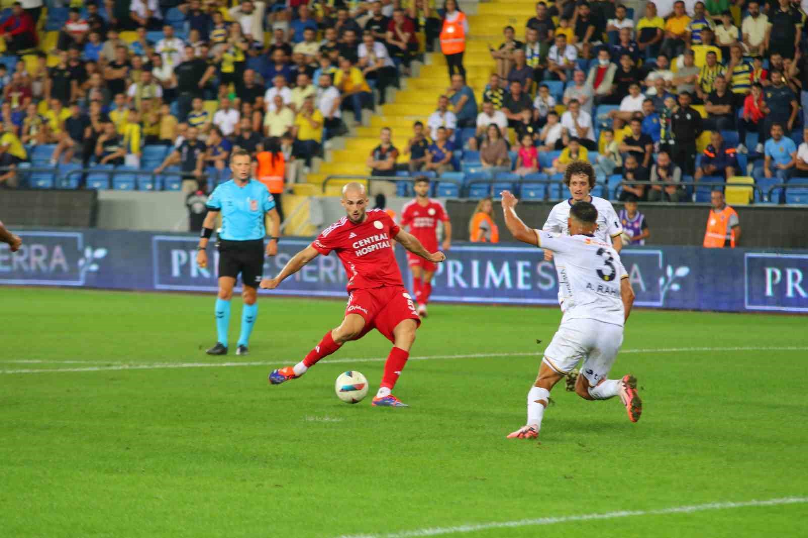 Trendyol 1. Lig: MKE Ankaragücü: 0 - Ümraniyespor: 1
