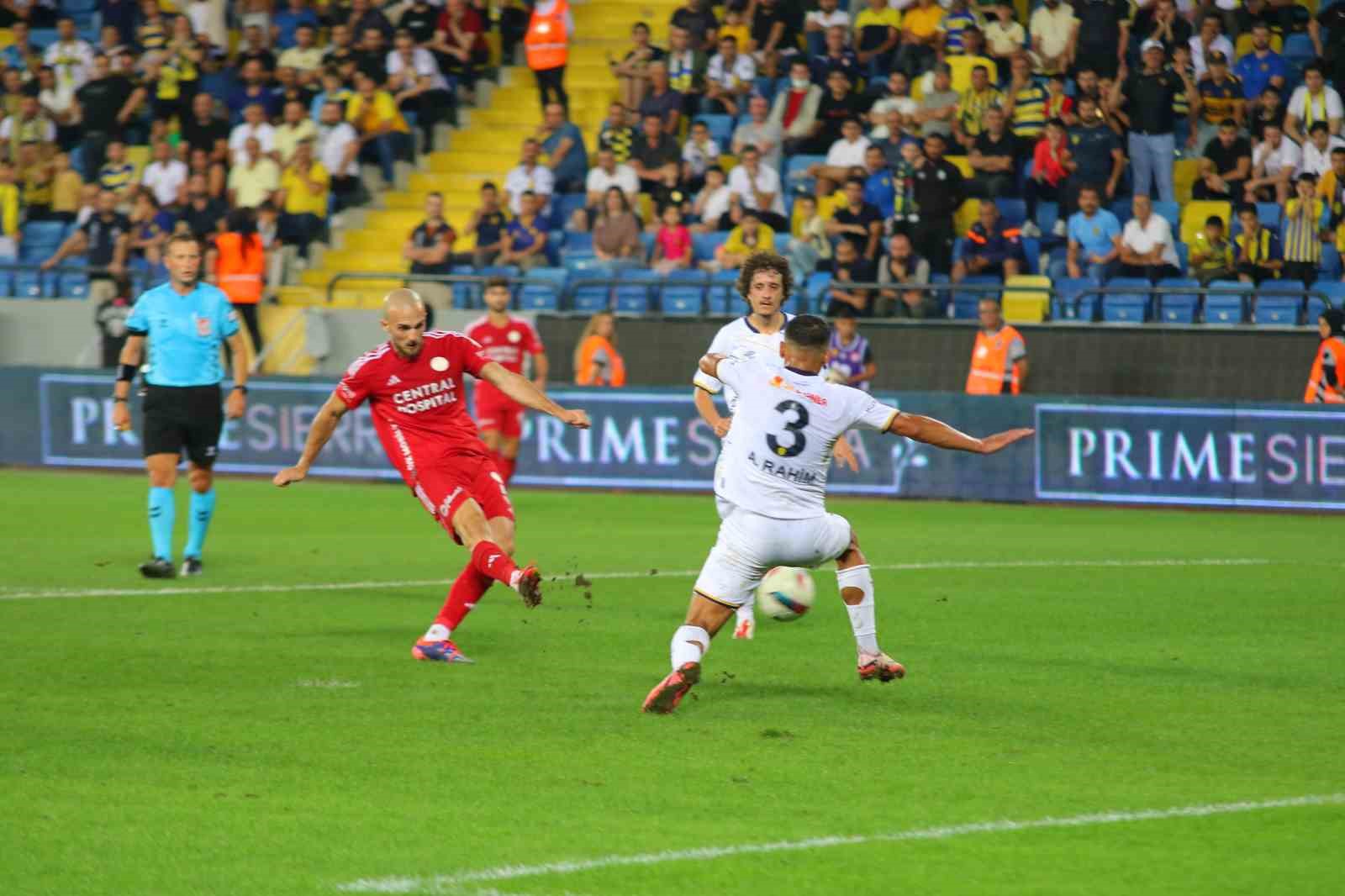 Trendyol 1. Lig: MKE Ankaragücü: 0 - Ümraniyespor: 1
