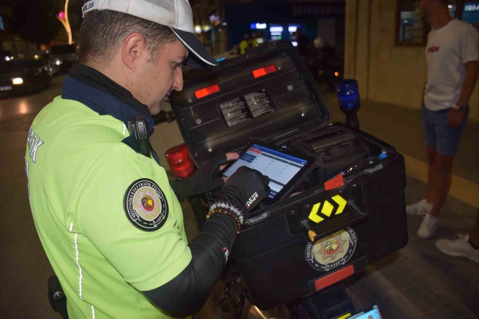 Vezirköprü polisinden şok uygulama
