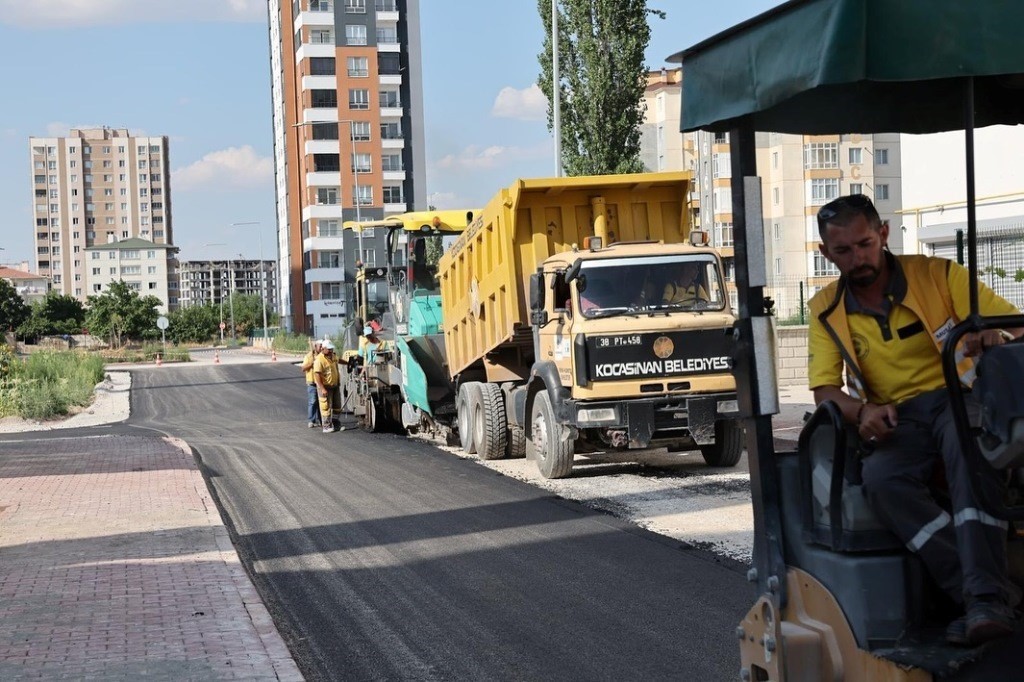 Kocasinan, en yüksek kapasiteye sahip asfalt plenti ile rekora koşuyor
