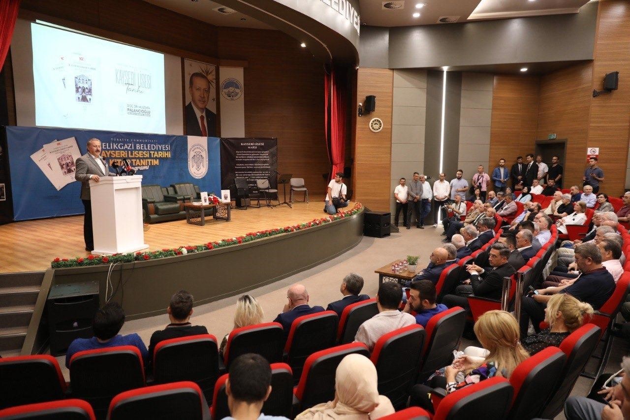 Melikgazi Belediyesi Kayseri’nin Ulu Çınarı Kayseri Lisesi Tarihi Kitabının tanıtımını yaptı
