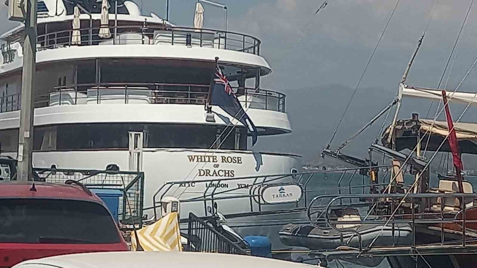 Mega yat ’White Rose’ Fethiye’den 100 ton yakıt aldı
