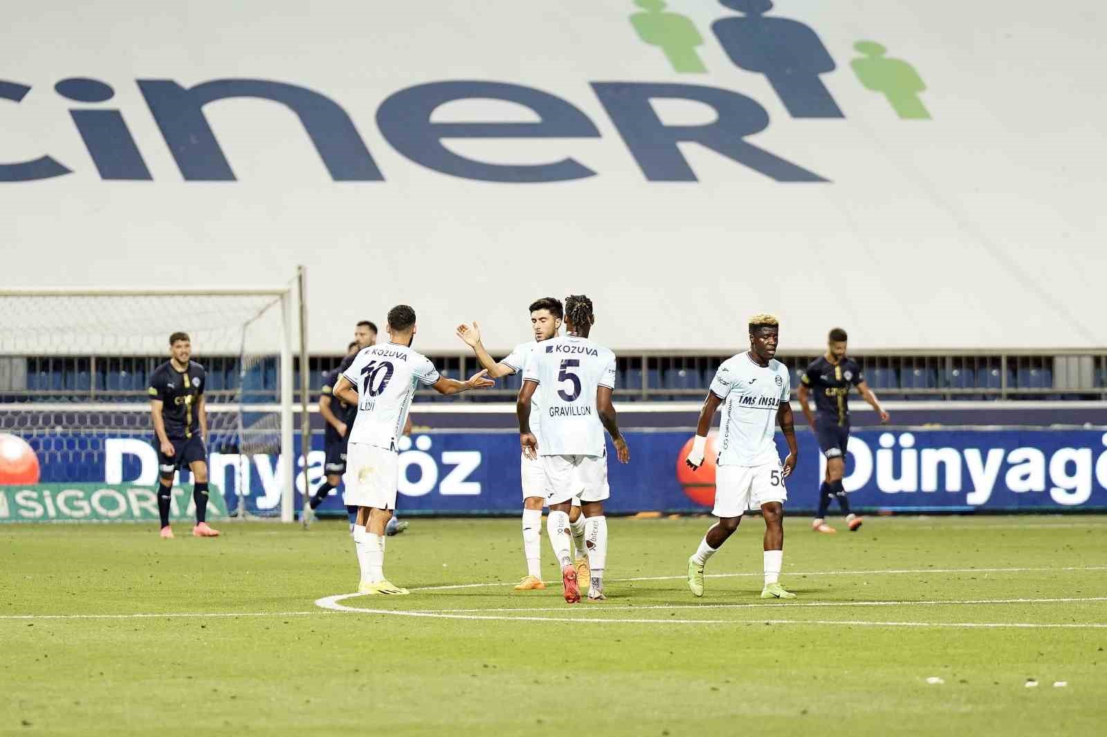 Trendyol Süper Lig: Kasımpaşa: 2 - Adana Demirspor: 2 (Maç sonucu)
