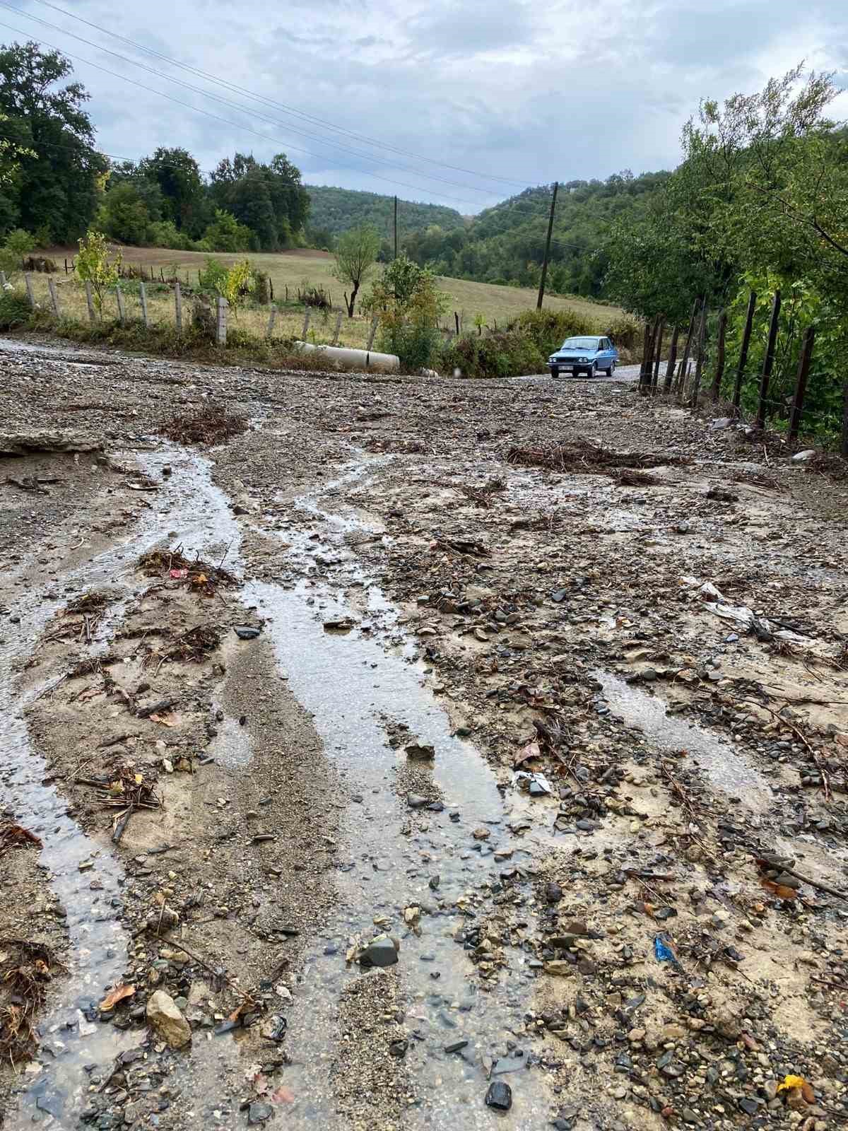 Alaçam’da sağanak 10 mahallede zarara yol açtı
