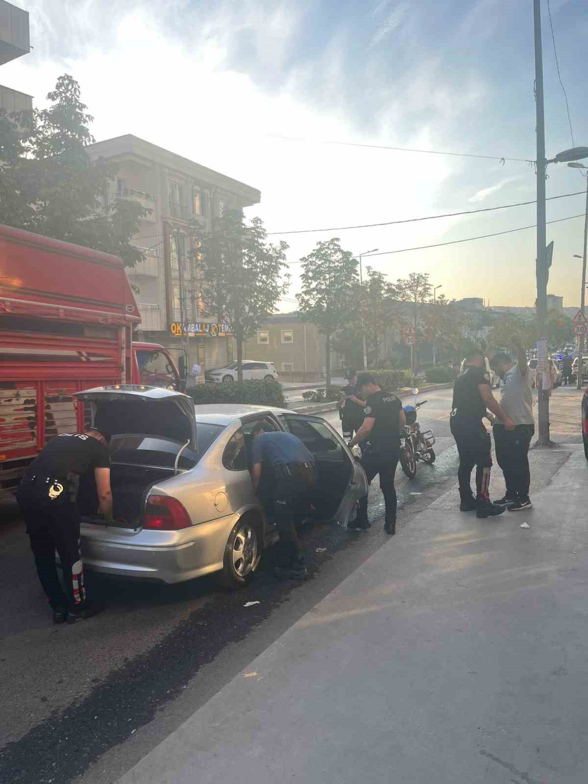 Esenyurt’ta polisten denetim: 10 araca 37 bin 160 TL cezai işlem uygulandı
