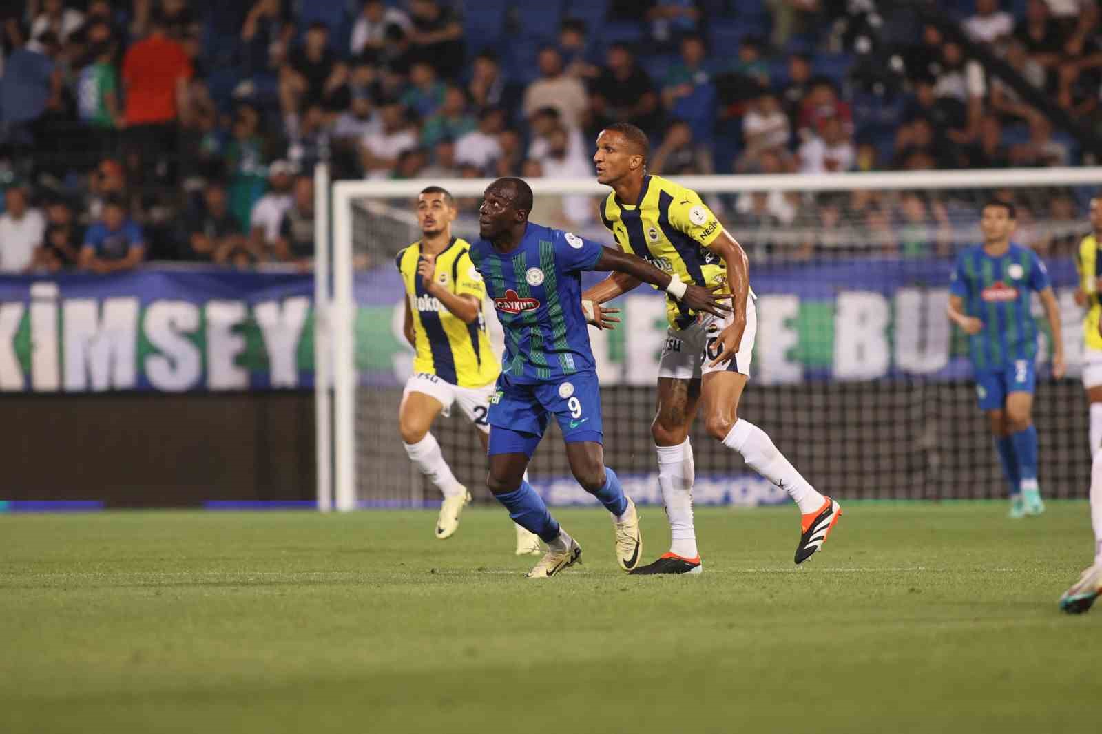 Trendyol Süper Lig: Çaykur Rizespor: 0- Fenerbahçe: 5 (Maç sonucu)
