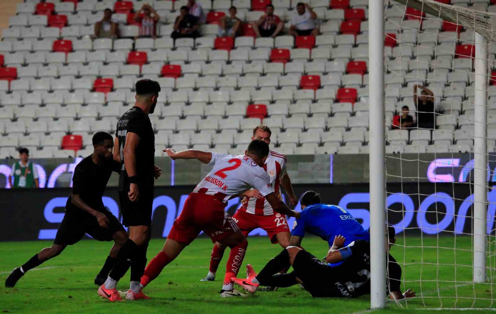 Trendyol Süper Lig: Antalyaspor: 3 - Hatayspor: 2 (Maç sonucu)
