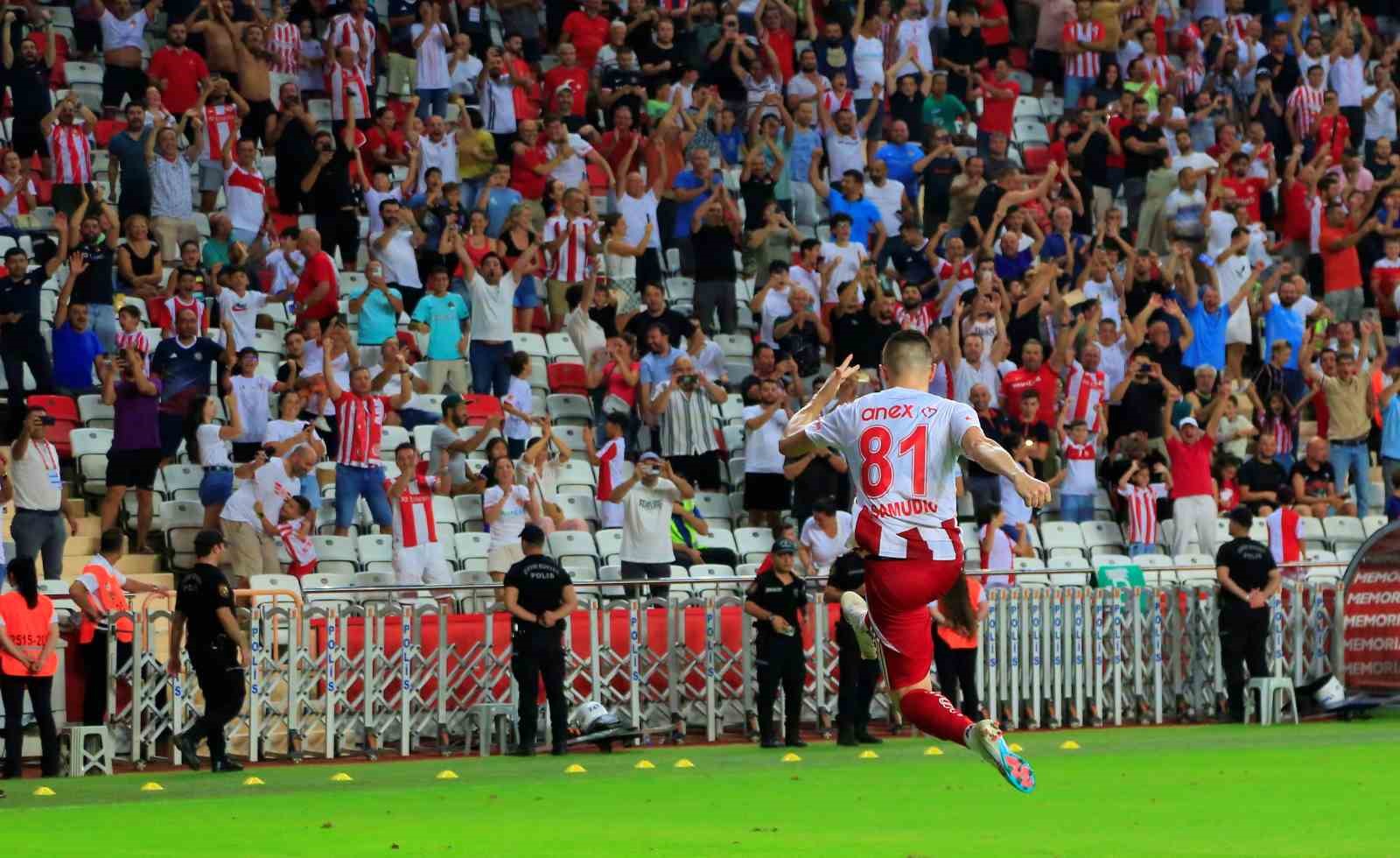 Trendyol Süper Lig: Antalyaspor: 3 - Hatayspor: 2 (Maç sonucu)
