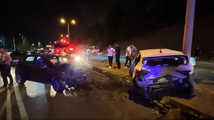 Kocaeli’nde zincirleme trafik kazası: 3 yaralı
