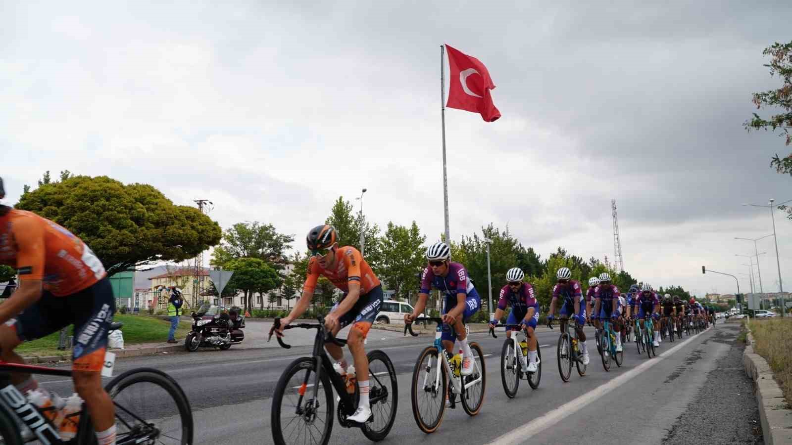 Erciyes Uluslararası Yol Bisiklet Yarışları tamamlandı
