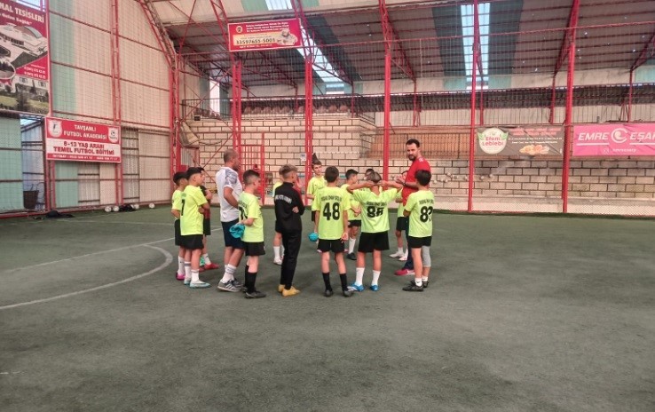 Tavşanlı Futbol Akademisi futbolcuları Sivas U 12 Cup’da
