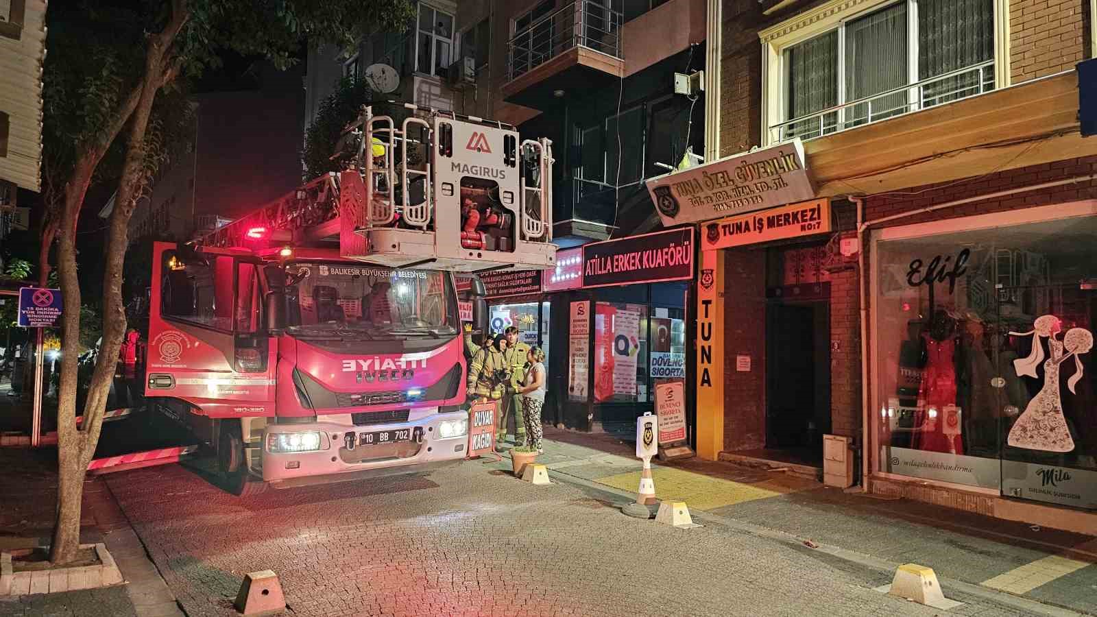 Bandırma’da ocakta unutulan yemek yangına sebep oldu
