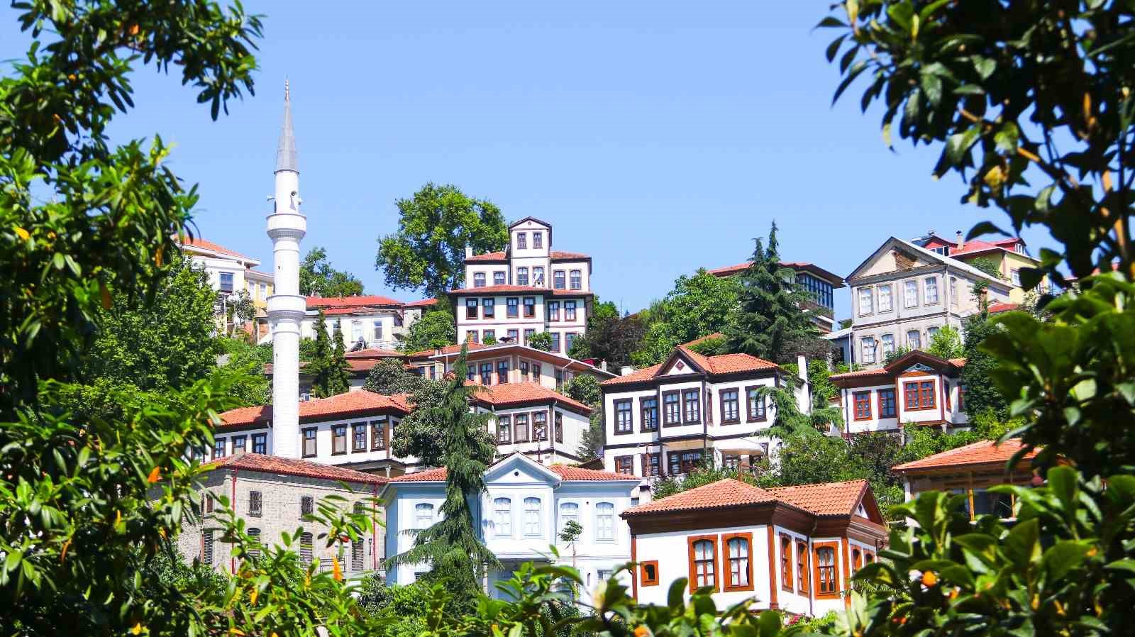 Akçaabat yaylaları ve tarihi yapıları ile turizmde adından söz ettiriyor
