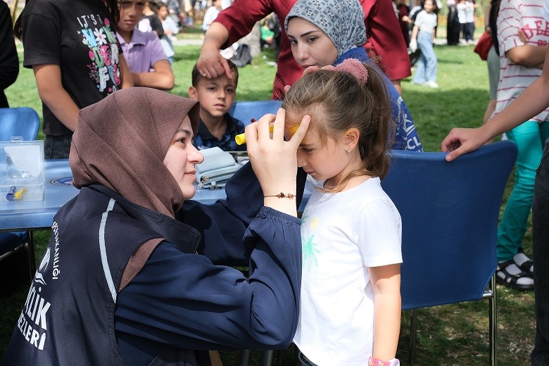 ‘Sosyal medyadan sosyal meydana’ projesi, festival havasında geçti
