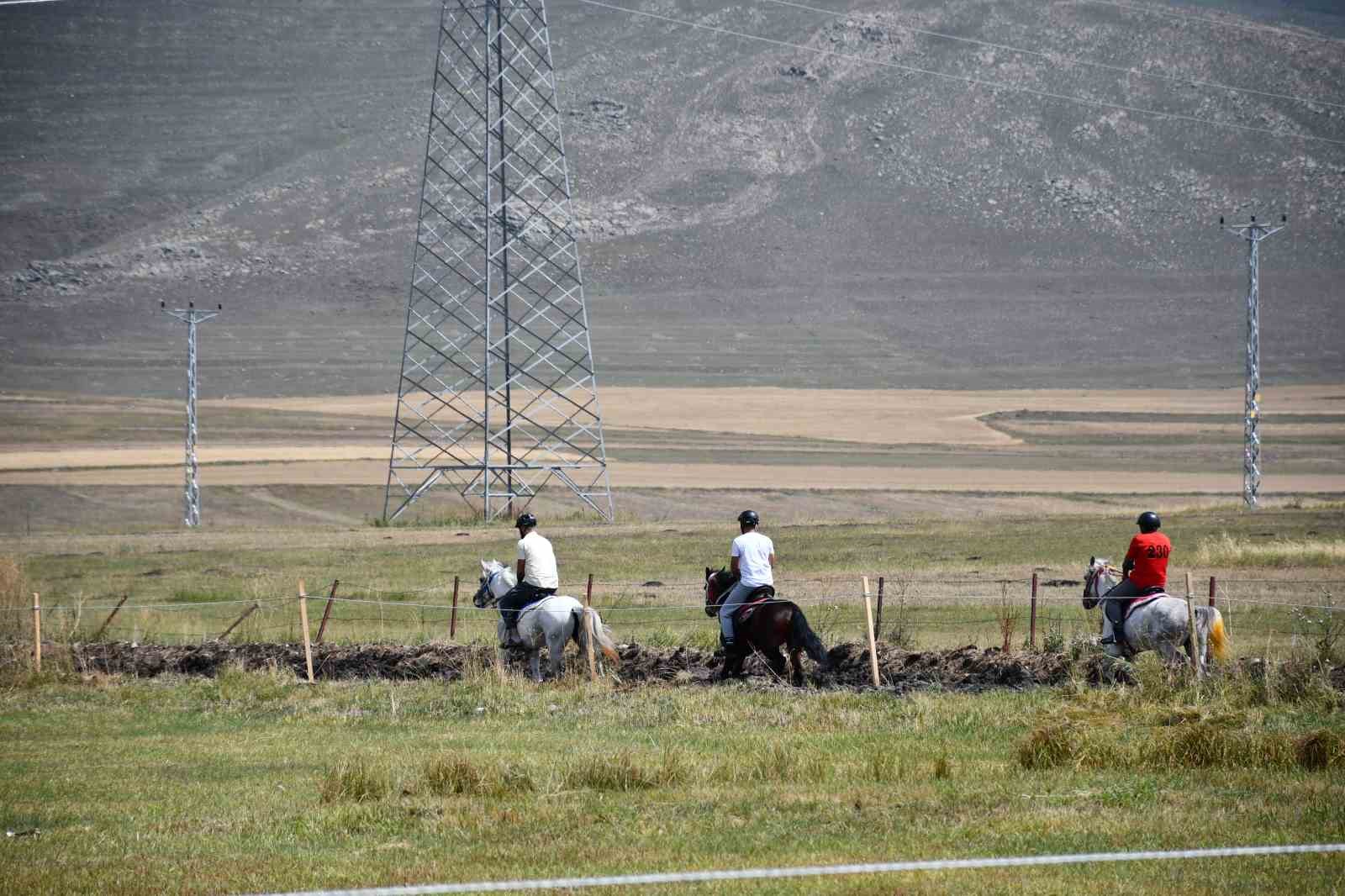 Ardahan’da Rahvan Atları Yarışları’nda final heyecanı
